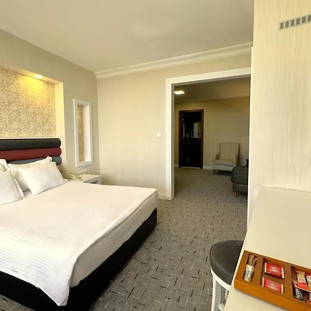 Yat Hotel