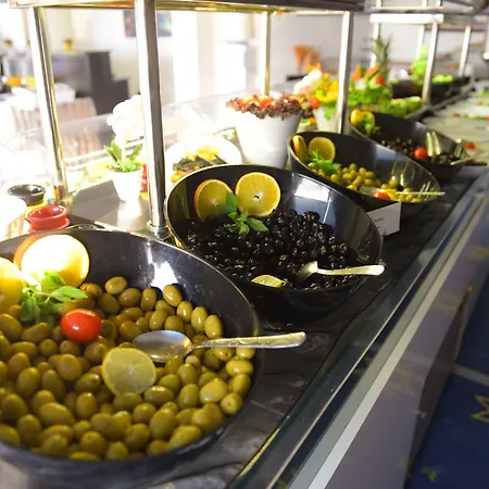 Ξενοδοχείο Yat