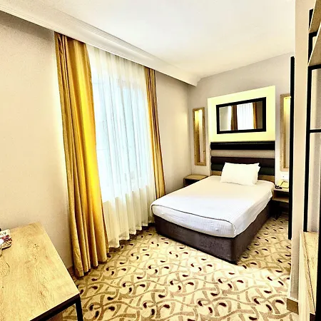 Yat Hotel