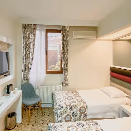 Yat Hotel 3*