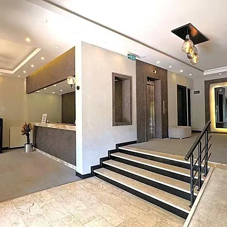 Yat Hotel 3*